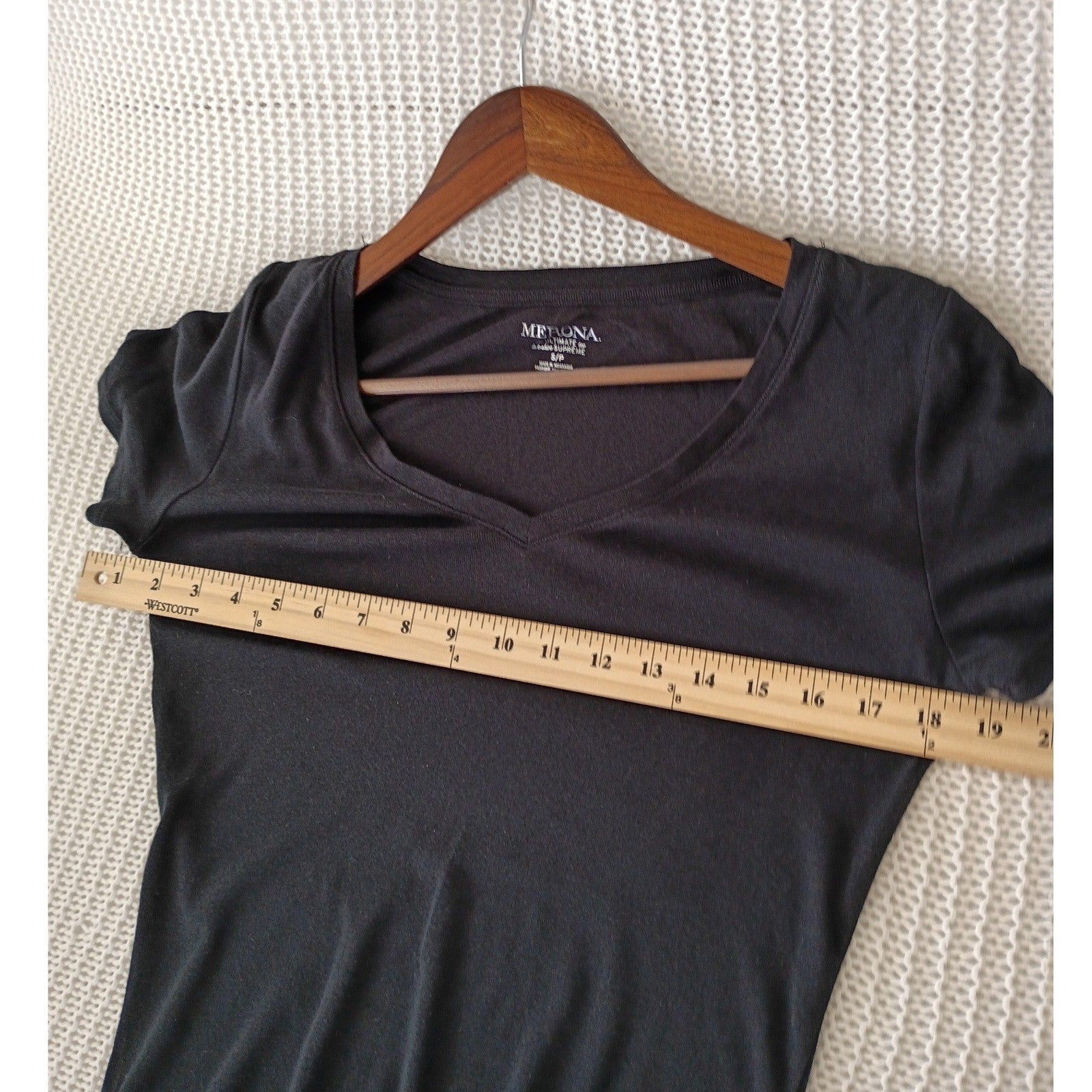 Merona Ultimate Tee S Black 100% Cotton V-Neck Short Sleeve Minimalist Essential