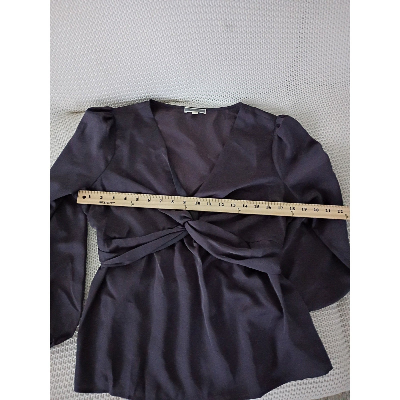 PLEIONE Coquette Plum Romantic Twist-Front Empire Blouse Soft Drape M NWOT