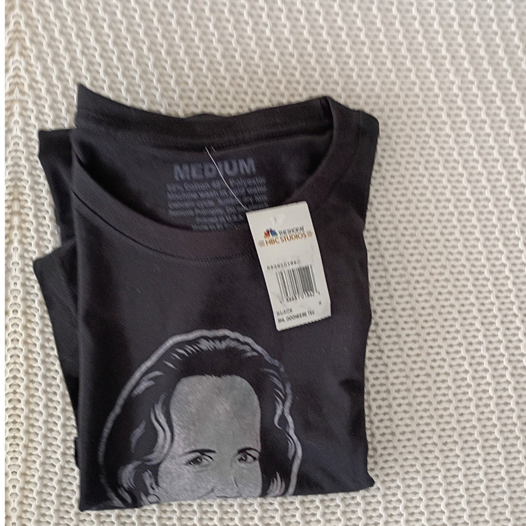 SNL Dooneese Kristen Wiig NBC Studios Graphic Tee Black 100% Cotton NWT Size M