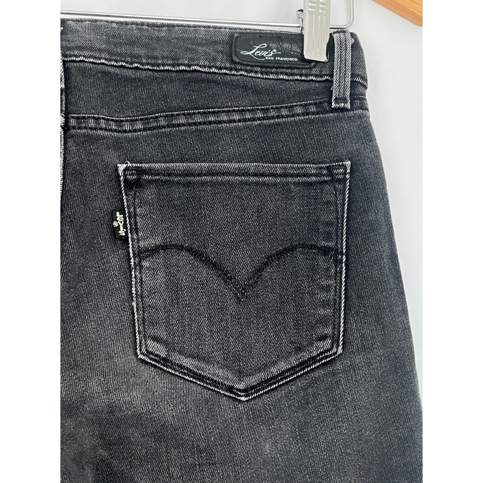Levi's 711 Skinny Jeans Black Denim Women's Size 23x28