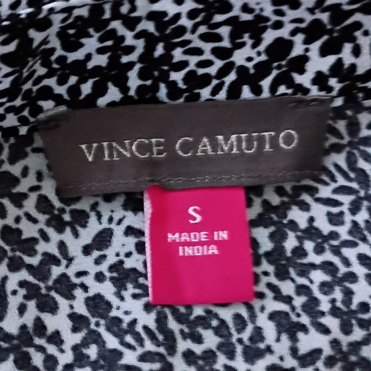 Vince Camuto Ruffle Sleeve Chic Elegant Blouse Size S Polished Casual Top NWOT