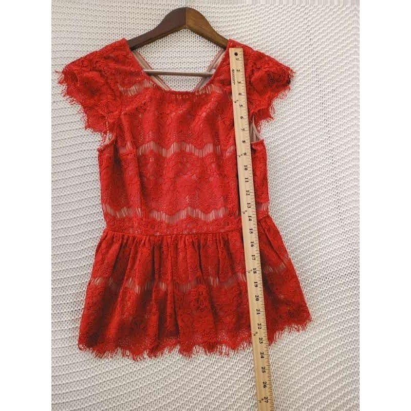 Maeve Anthropologie Red Lace Peplum Top Eyelash Trim Short Slve XS Romantic $98