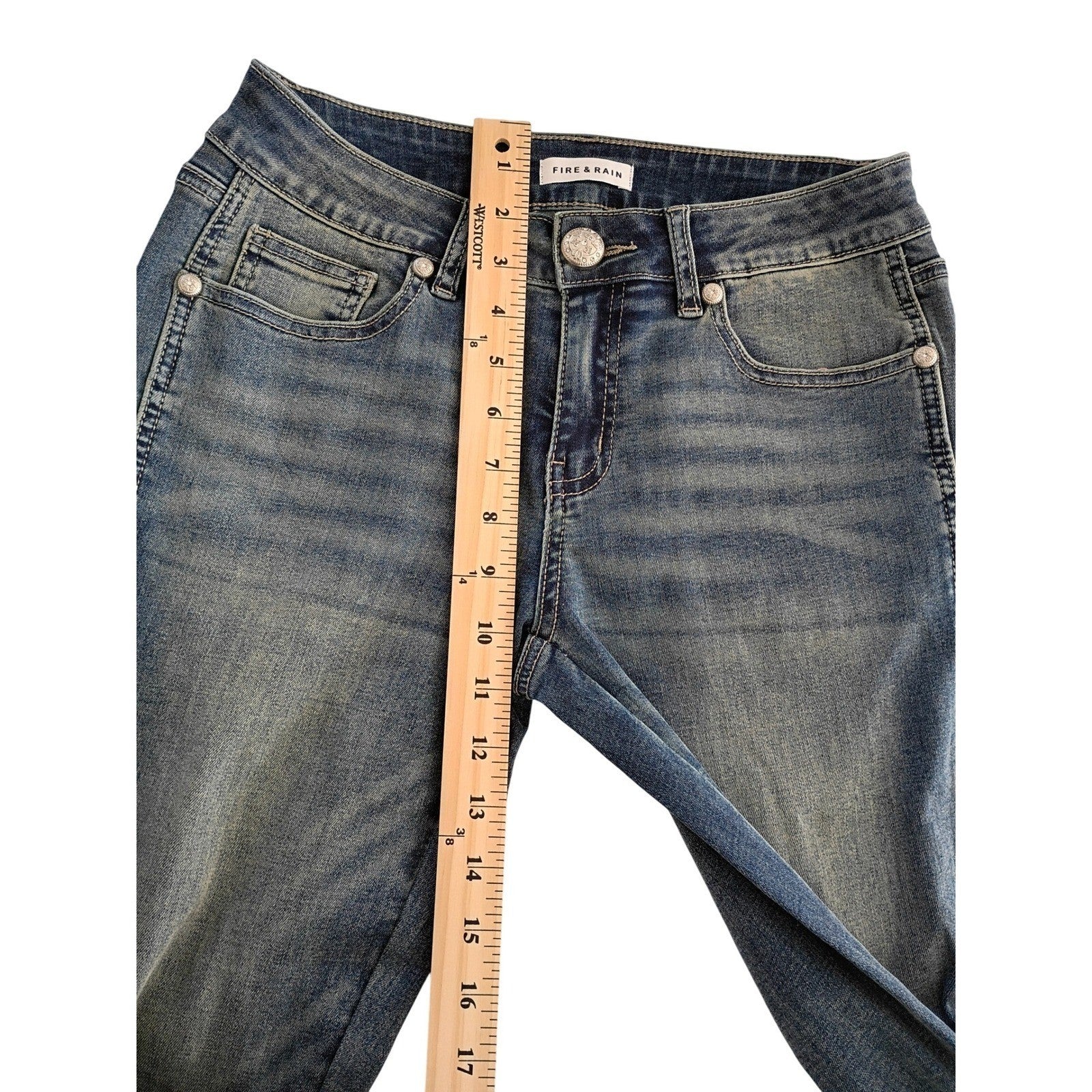 FIRE & RAIN Embellished Bootcut Jeans Medium Wash Size 7