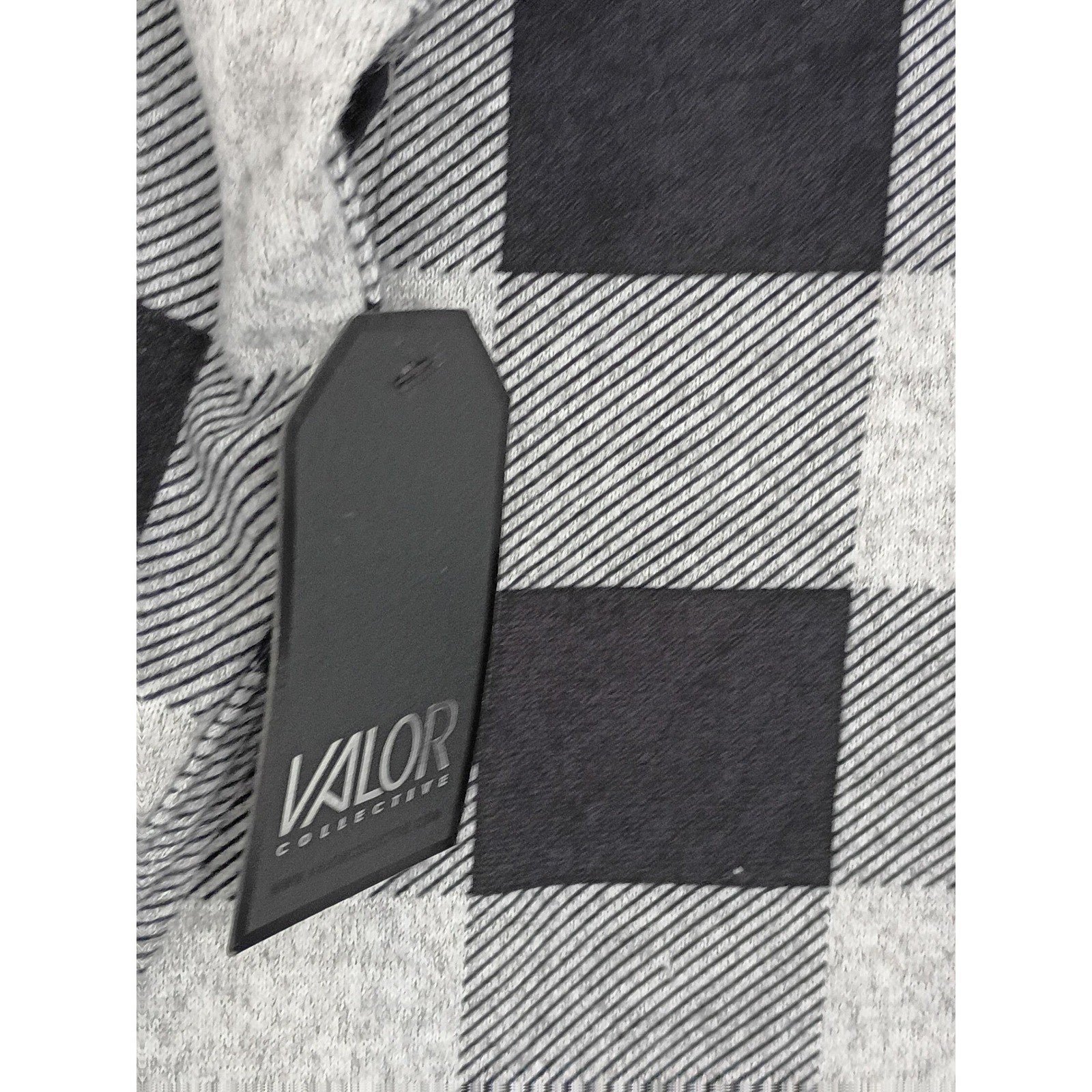 Valor Collective NWT Battle Creek Buffalo Plaid Flannel Shirt Long Slv Button L