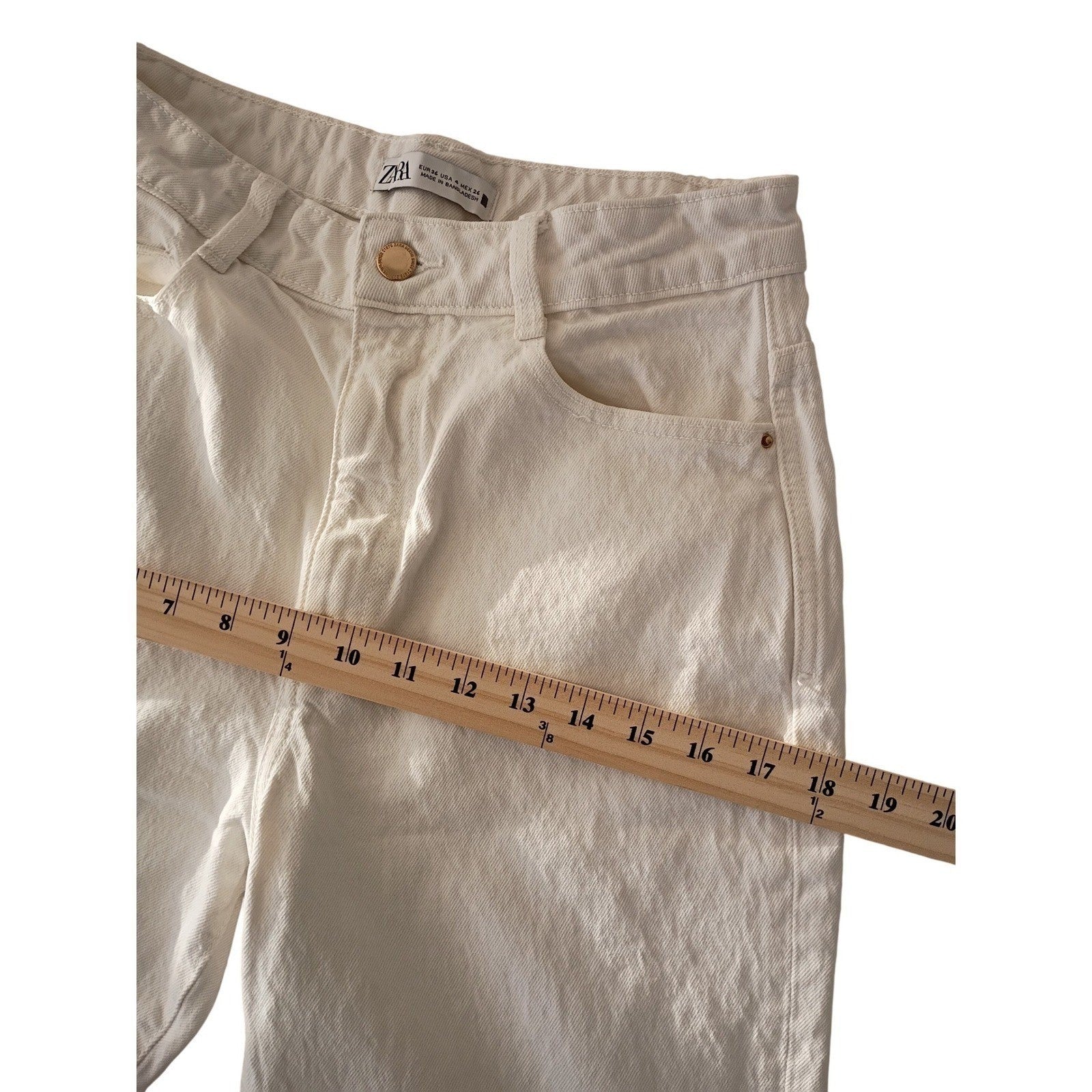 ZARA High Waisted Cream Beige Straight Leg Denim Jeans Women US 4 EUR 36