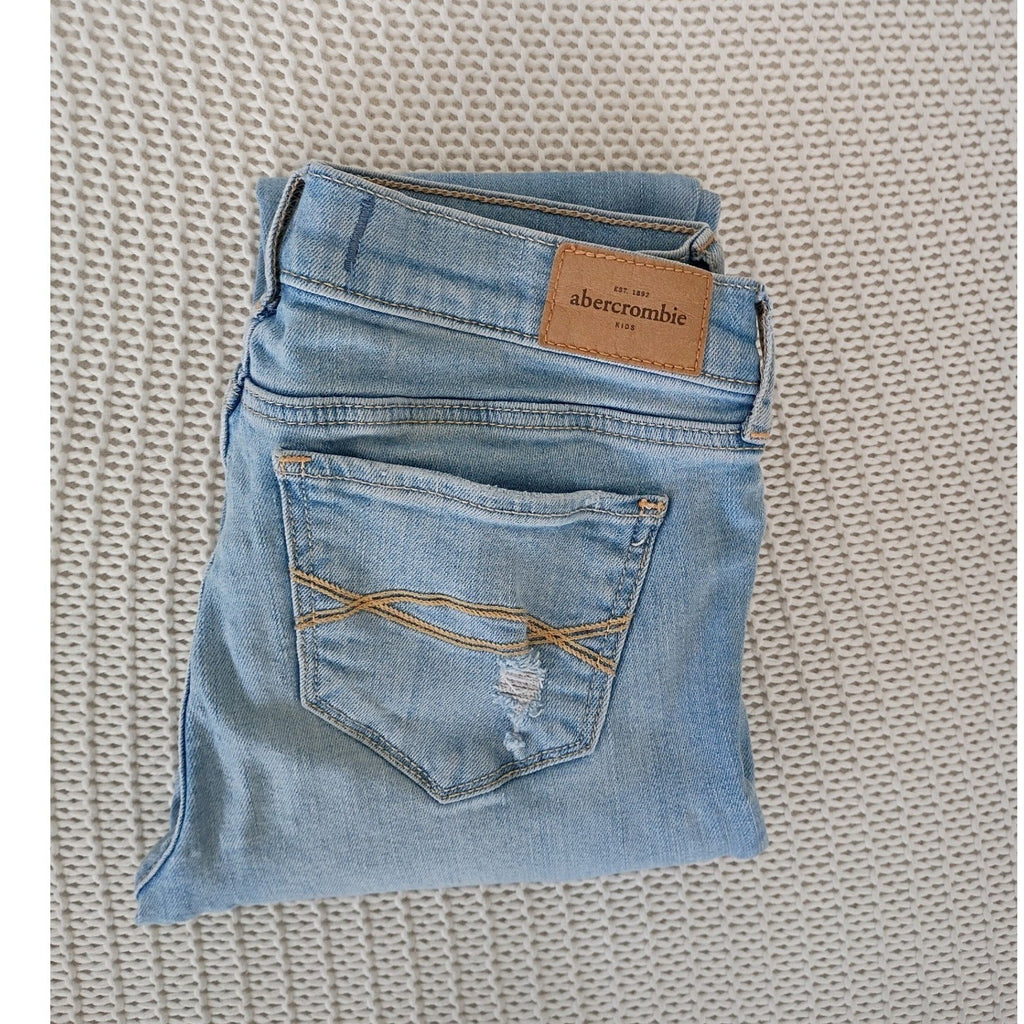 Abercrombie Light Wash Ripped Slim Jeans Youth 16 Fits Women W25x29