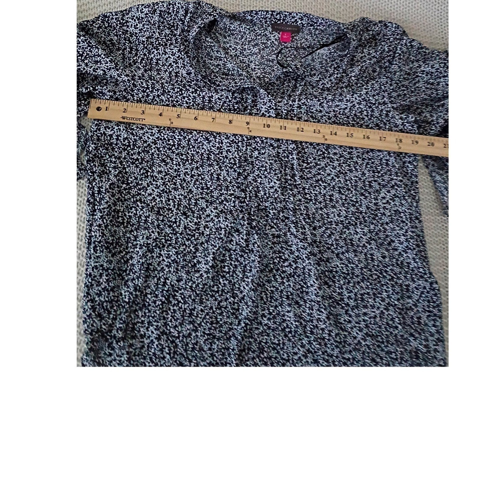 Vince Camuto Ruffle Sleeve Chic Elegant Blouse Size S Polished Casual Top NWOT