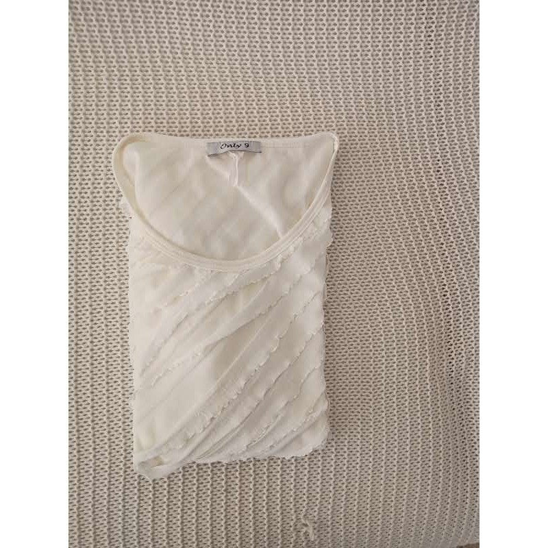 Only 9 White Textured Ruffle Tiered Crew Neck Top Medium Short Sleeve Coquette