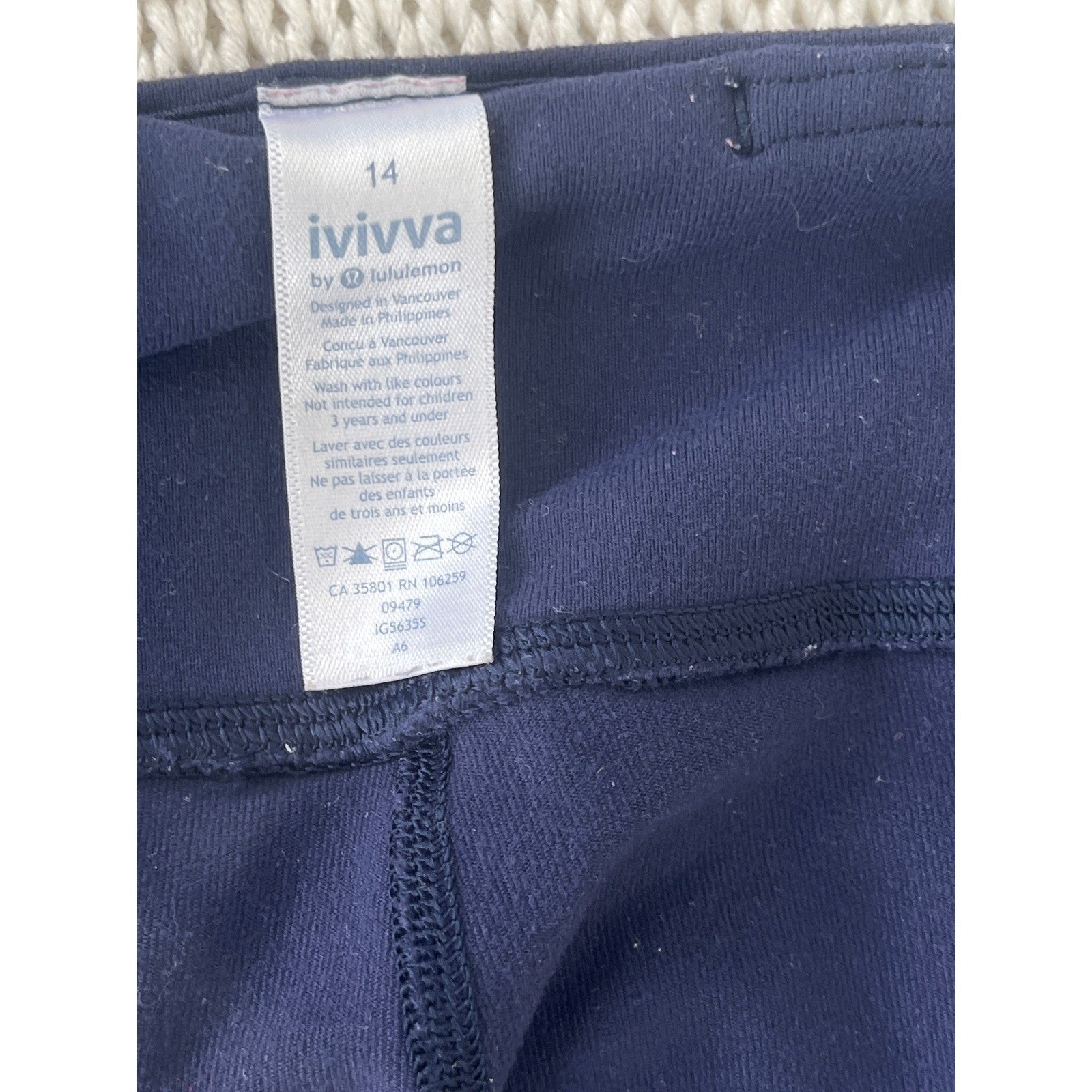 Ivivva Lululemon Navy Athletic Leggings Girls 14 Fits Womens Small
