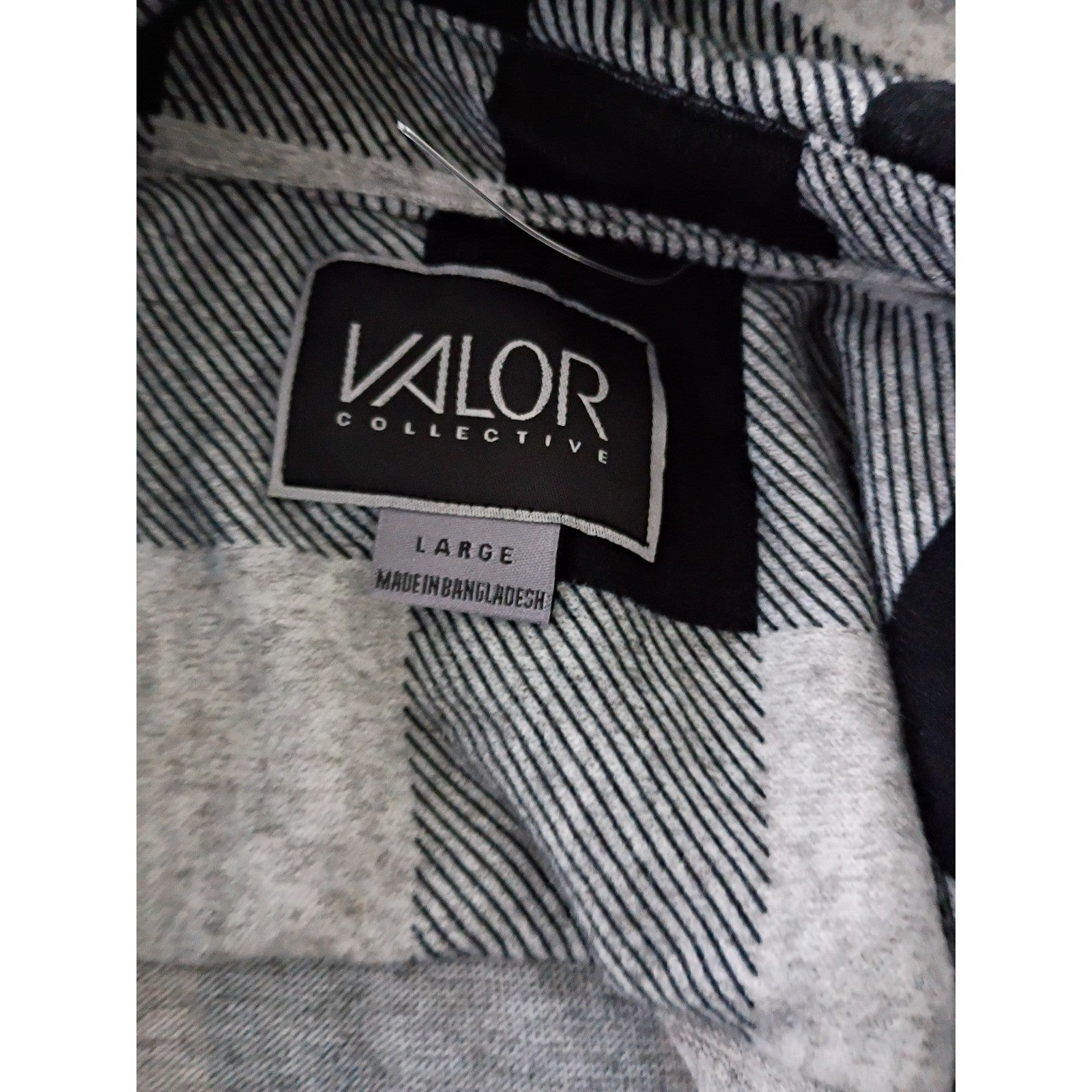 Valor Collective NWT Battle Creek Buffalo Plaid Flannel Shirt Long Slv Button L