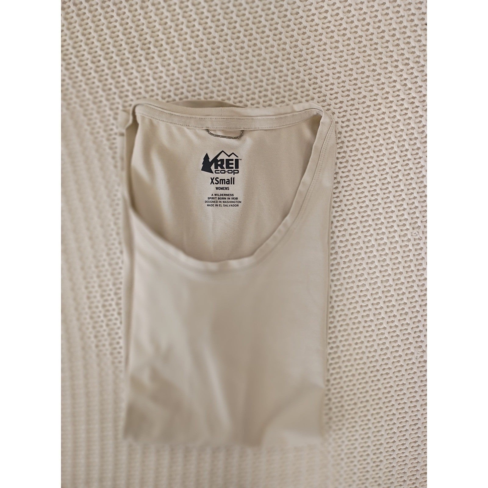REI Co-op Tan Hiking T-Shirt Size Fits S Activewear Stretch Crew Neck