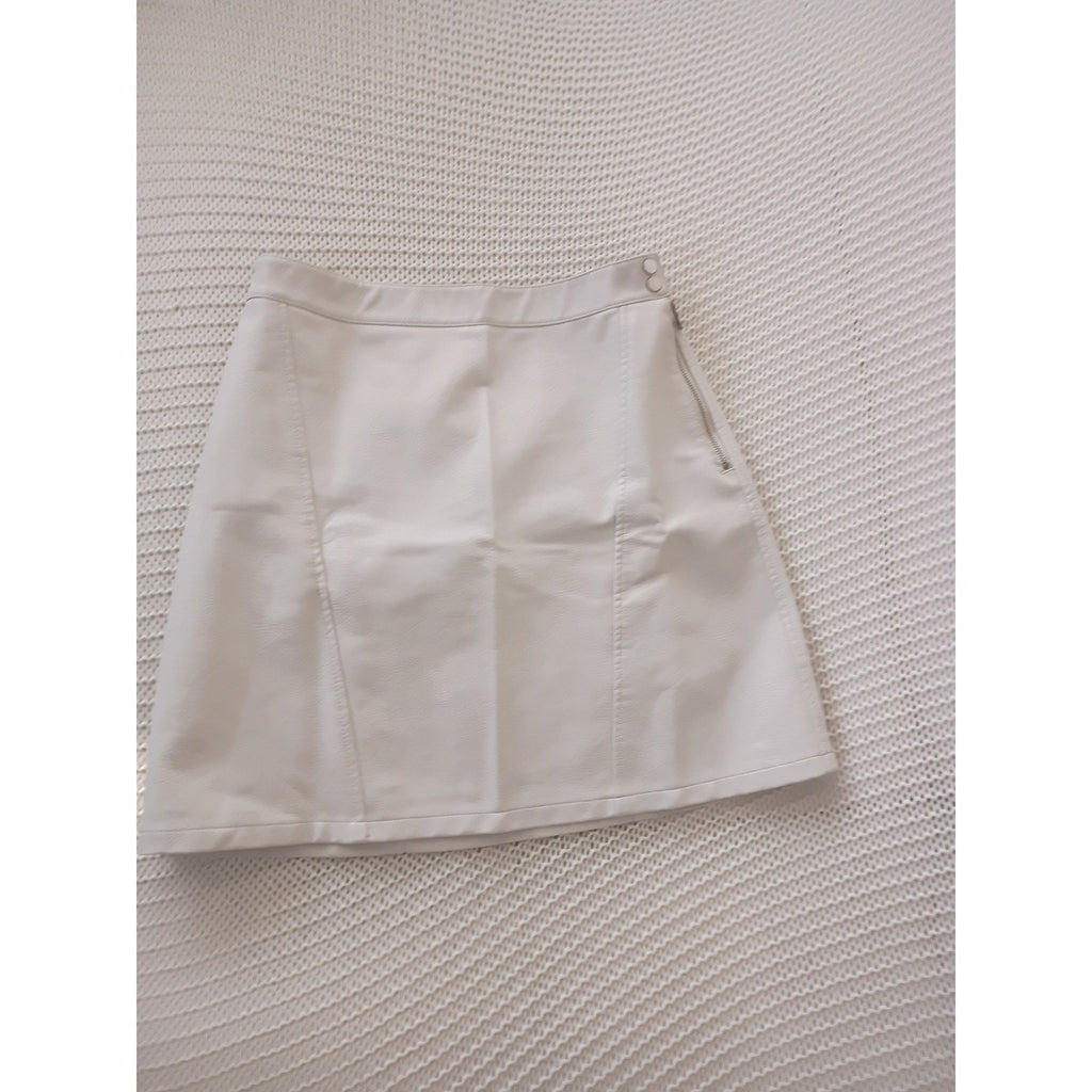 ZARA Cream Faux Leather Mini Skirt Side Zip A-Line Off White Vegan Leather S