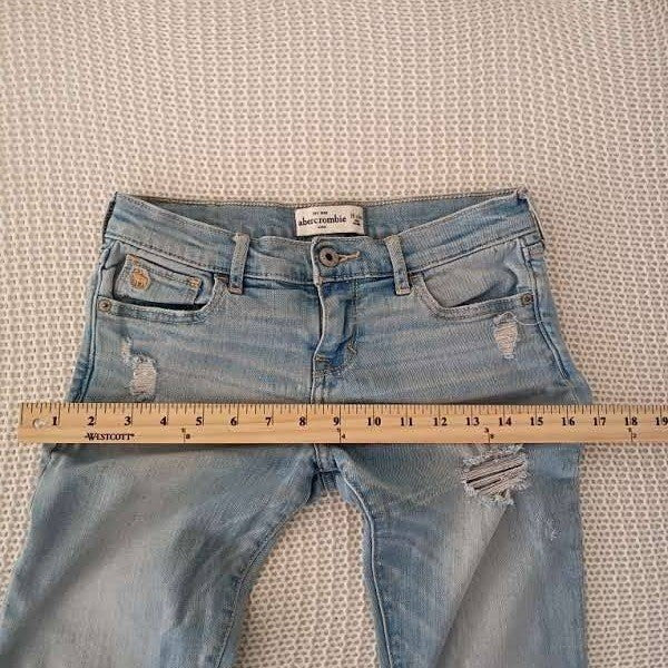 Abercrombie Distressed Super Skinny Jeans Light Wash Womens 24/25
