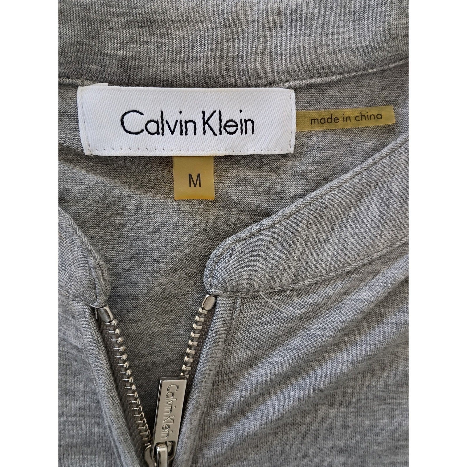 Calvin Klein Gray Zip Up Long Sleeve Shirt Sporty Athleisure Minimalist M