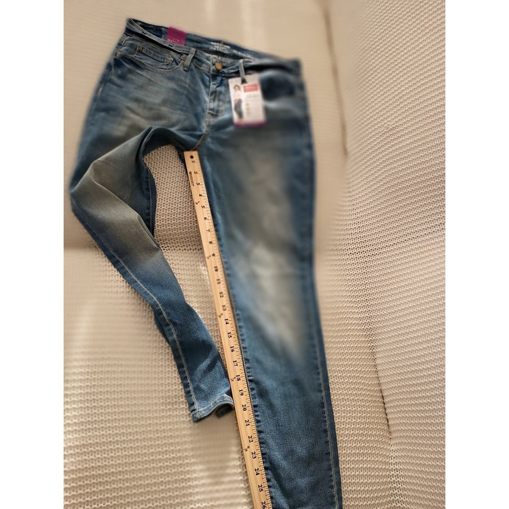 Levi Strauss Signature NWT Modern Skinny Stretch Jeans Med Wash 29x28 Size 8
