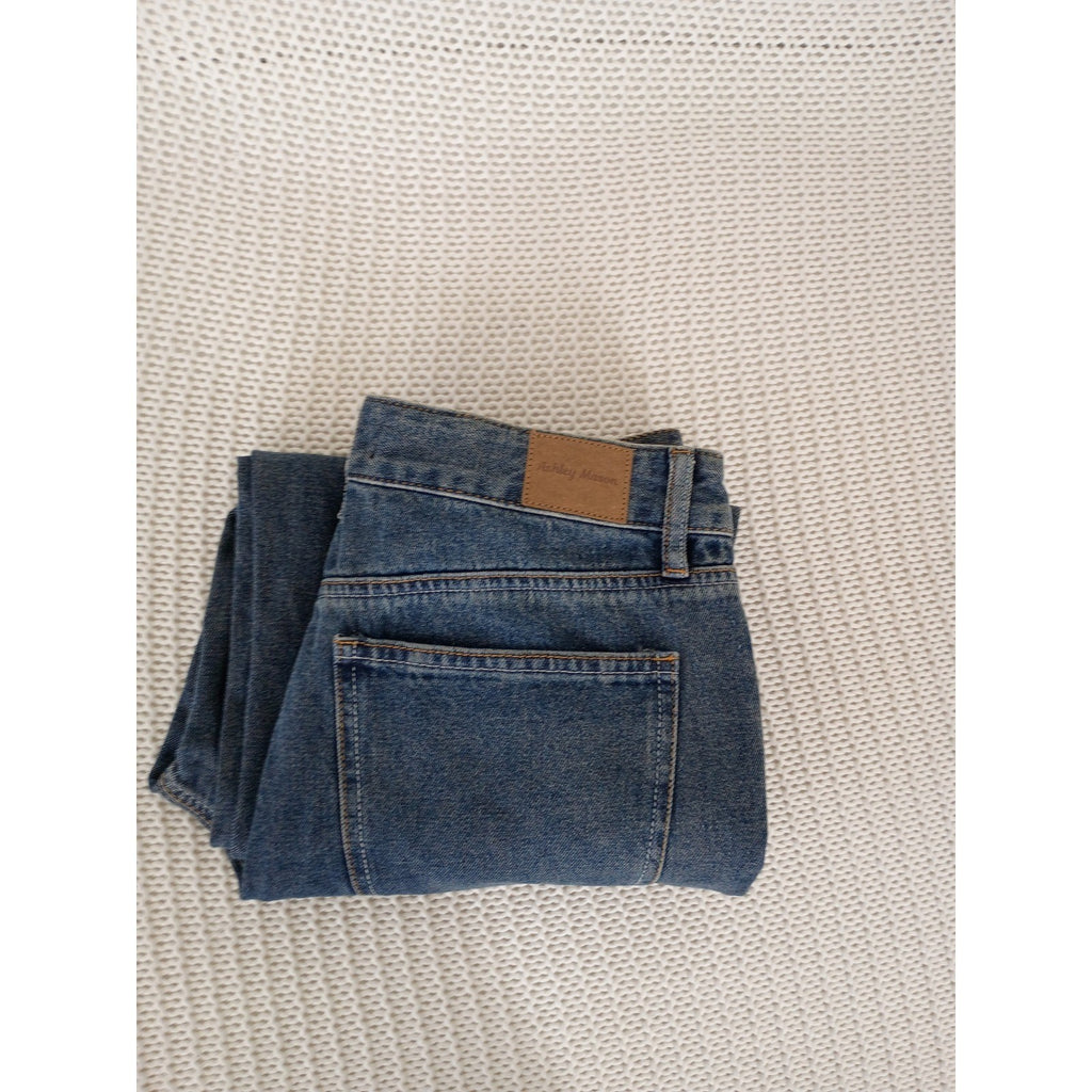 Ashley Mason $78 Premium Blue Wash Straight Leg Jeans Size 3 26x29 Denim