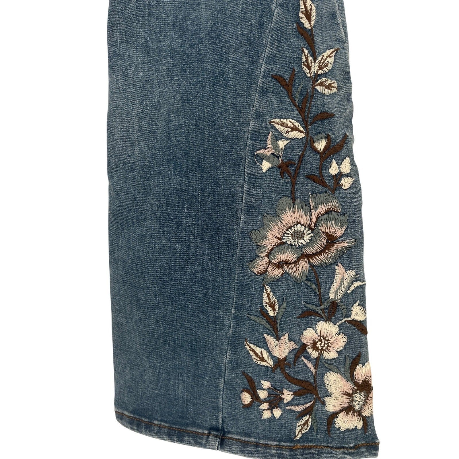 Celebrity Pink RE Generation Mid Rise Flare Jeans Floral Embroidered 26x30 Boho