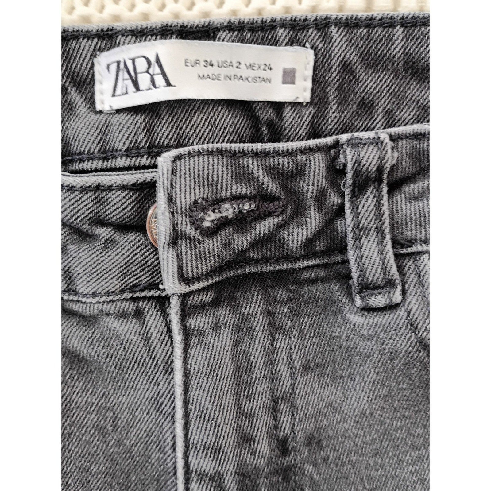 ZARA High Waisted Skinny Jeans Faded Black Denim 2 US 24x27 Sculpting