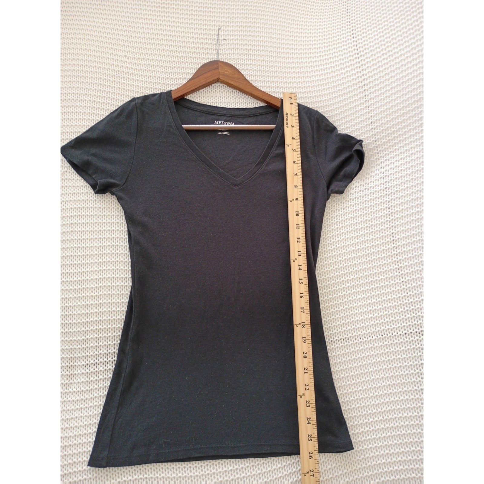 Merona Ultimate Tee S Black 100% Cotton V-Neck Short Sleeve Minimalist Essential