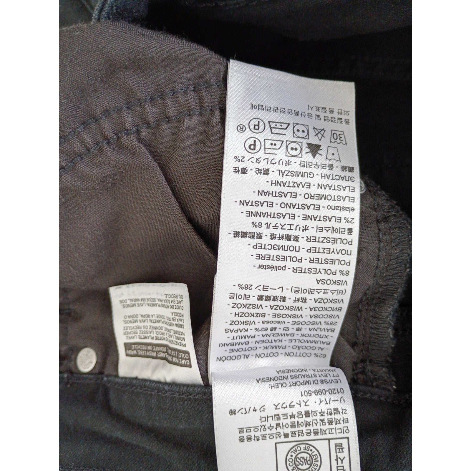 LEVI'S 721 High Rise Skinny Black Jeans 27x29 NWOT Distressed Cotton Viscose