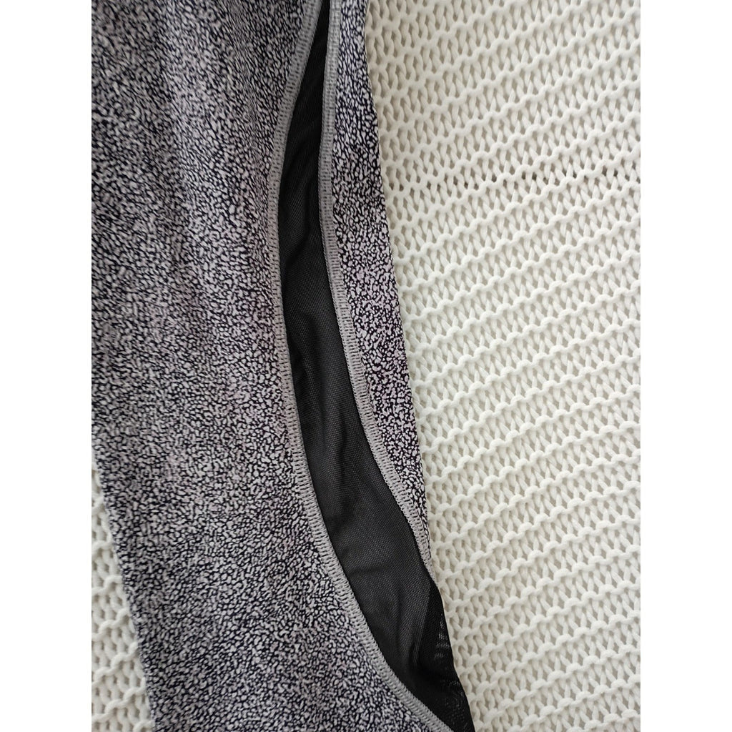 Lululemon Tight Stuff Tight 7/8 Leggings Size 8 Black White Pebble Mesh Panels