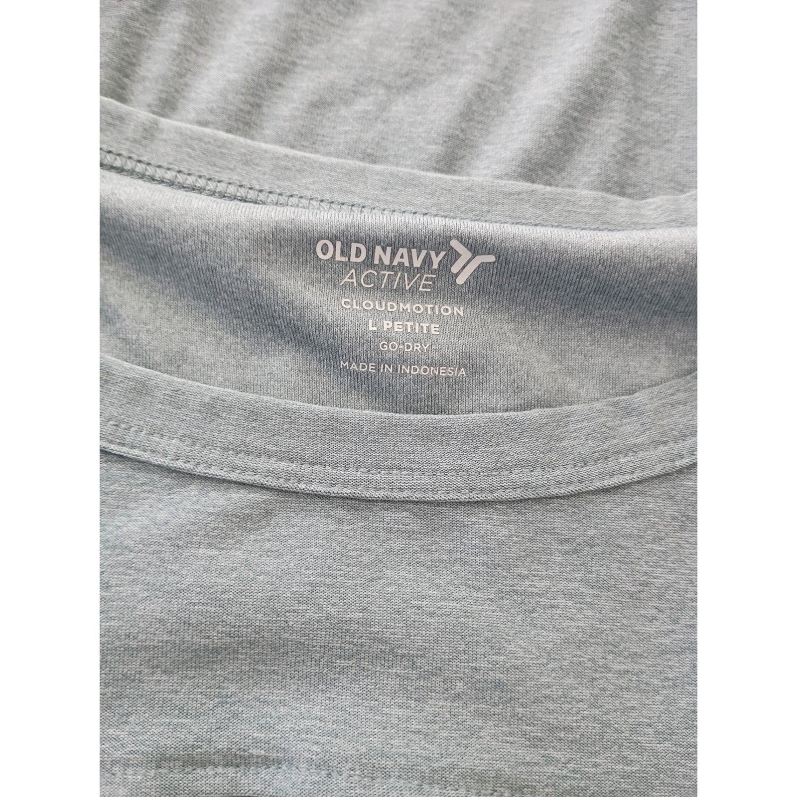 Old Navy Cloudmotion Lyocell Active Top Sage L Oversized Soft Stretch Go-Dry