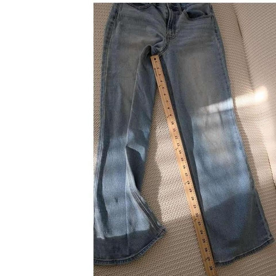 Old Navy Womens High Rise Wow Wide Leg Jeans Light Wash Blue Size 6 Short