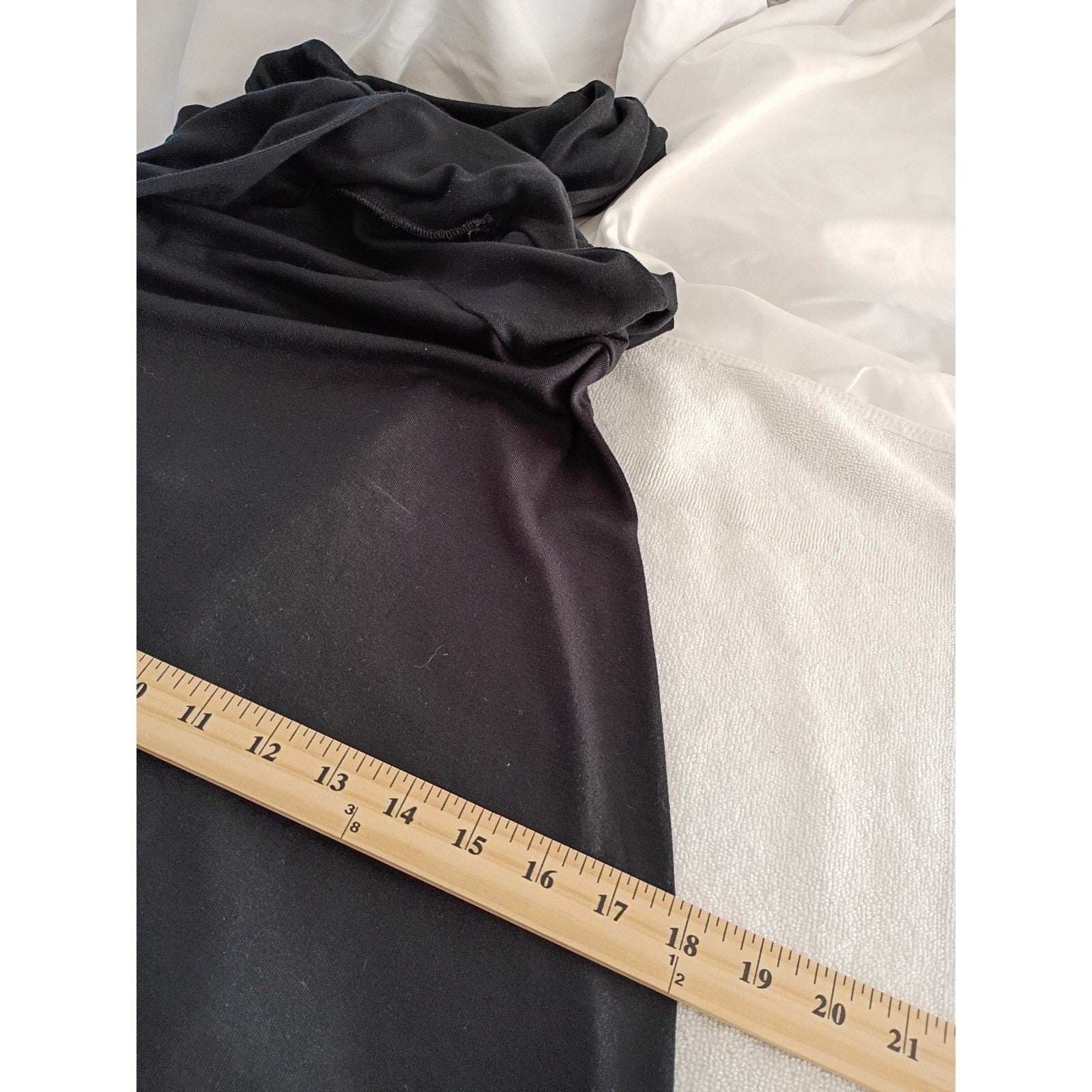 Que Fora Dem Dechets Black Halter Maxi Dress S Sleek Sophisticated Evening
