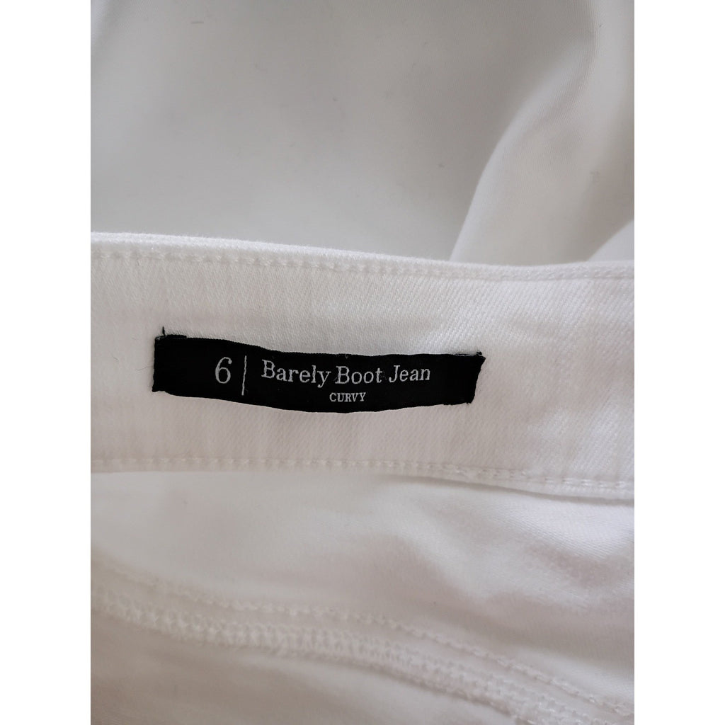 Talbots Womens -NWOT - Size 6 28x30 Curvy Barely Bootcut Jean White Denim Pants