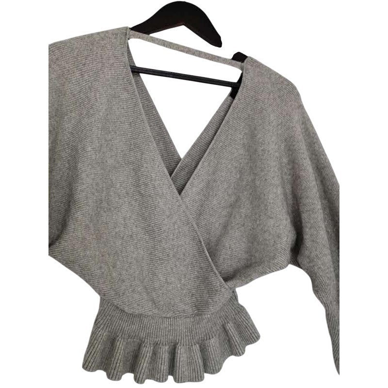 LULUS Grey Ribbed V-Neck Dolman Sleeve Ruffle Hem Sweater Top M