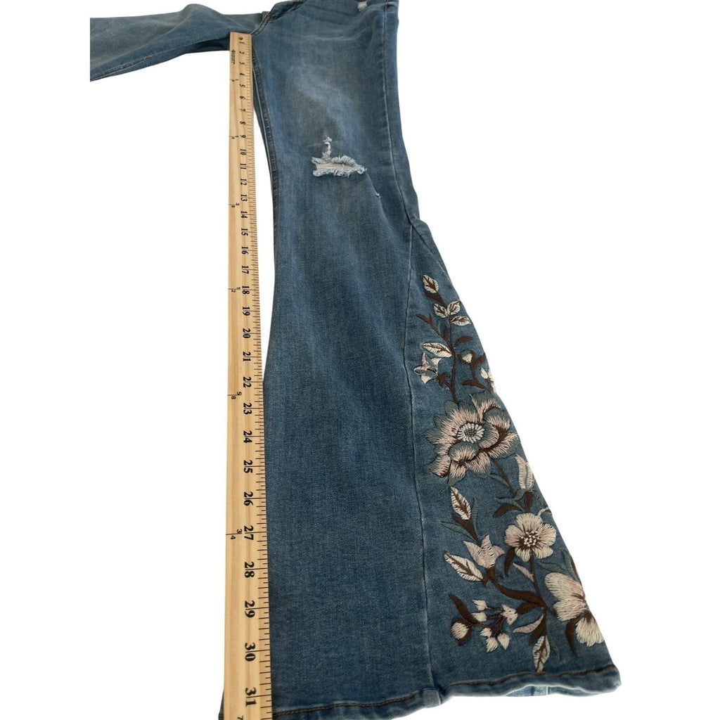 Celebrity Pink RE Generation Mid Rise Flare Jeans Floral Embroidered 26x30 Boho