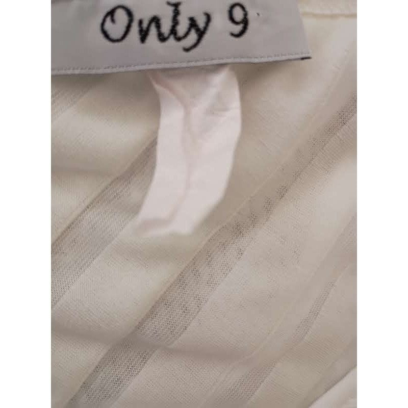 Only 9 White Textured Ruffle Tiered Crew Neck Top Medium Short Sleeve Coquette
