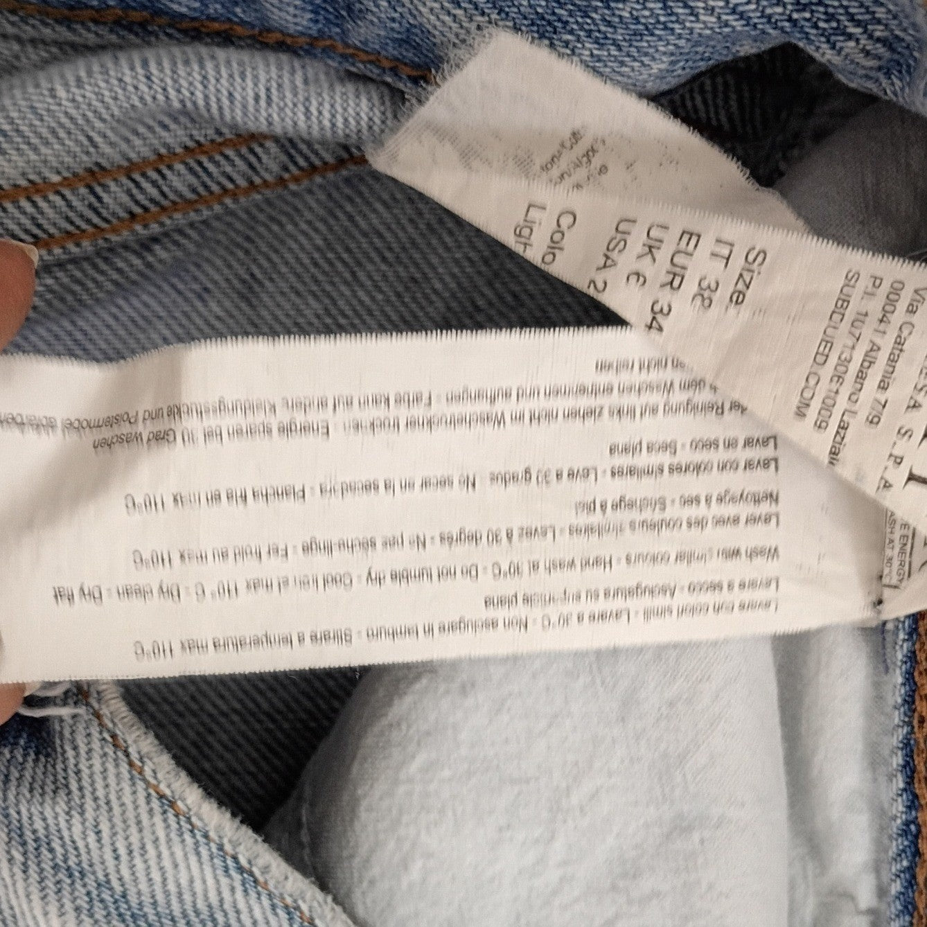 Subdued Light Blue Straight Leg Jeans High Rise Denim Size 2 W 26 x 32