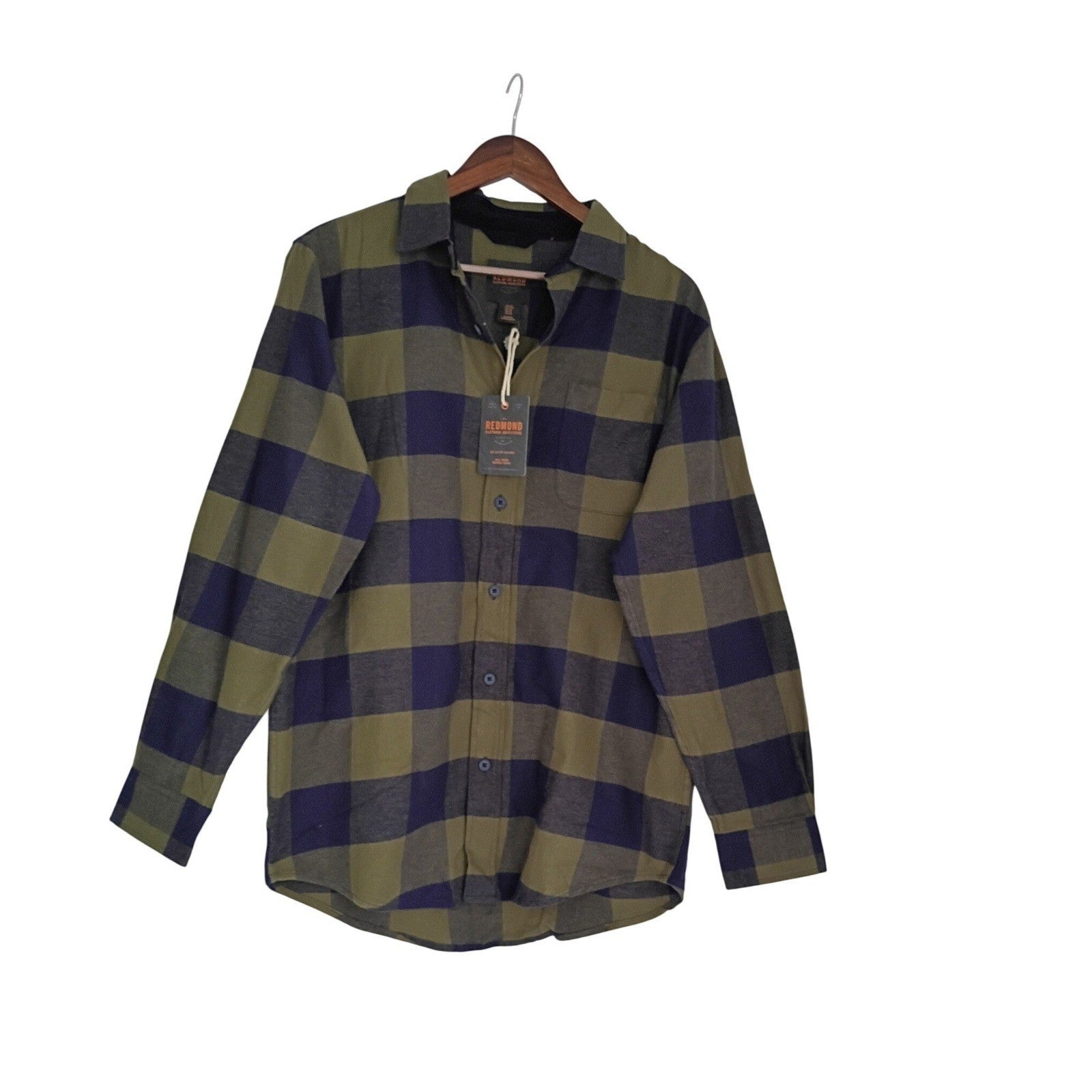 Redmond Clothing NWT Mens Everyday Cozy Casual Plaid Button Front Shirt Size M