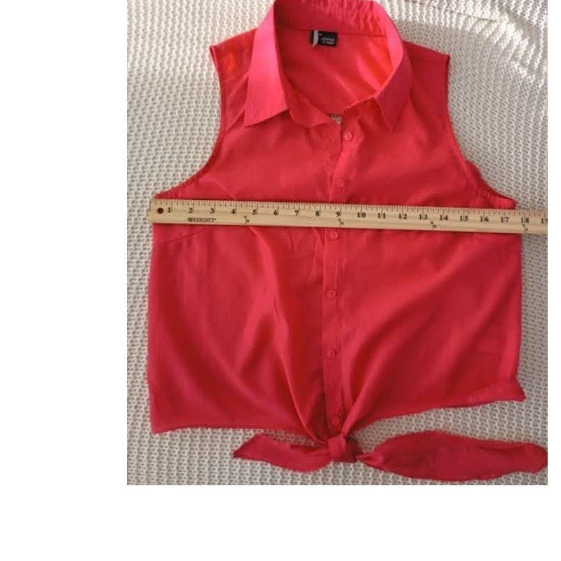 SPARKLE & FADE Coral Pink Sleeveless Tie Front Cutout Crop Top M Casual Chic