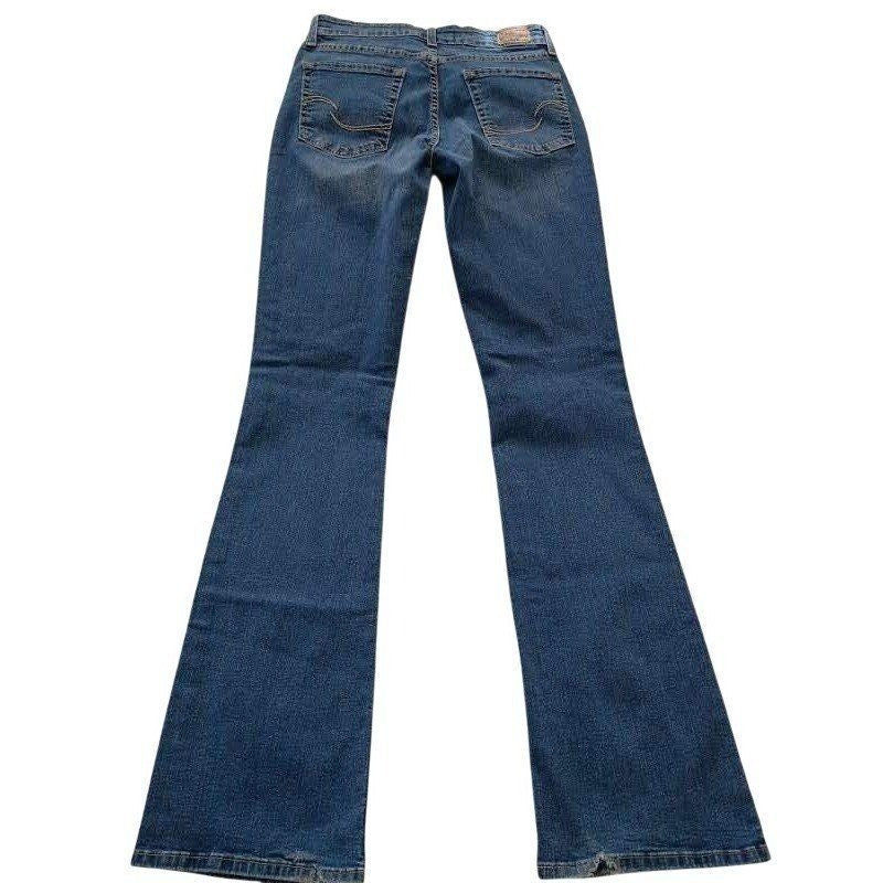 Levi Strauss Signature Gold Label Mid Rise Bootcut Jeans Blue Medium Wash 28x32T