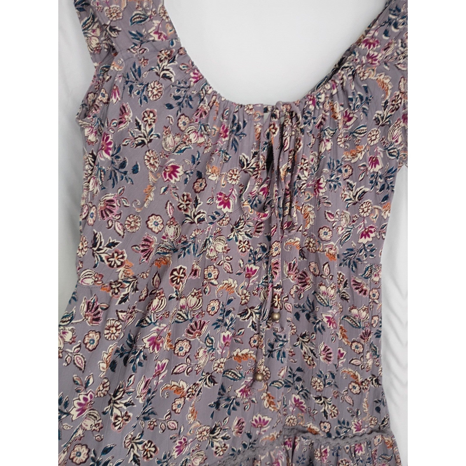 ANGIE Cottagecore Purple Floral Boho Tiered Mini Dress S Lace Trim Tie Front