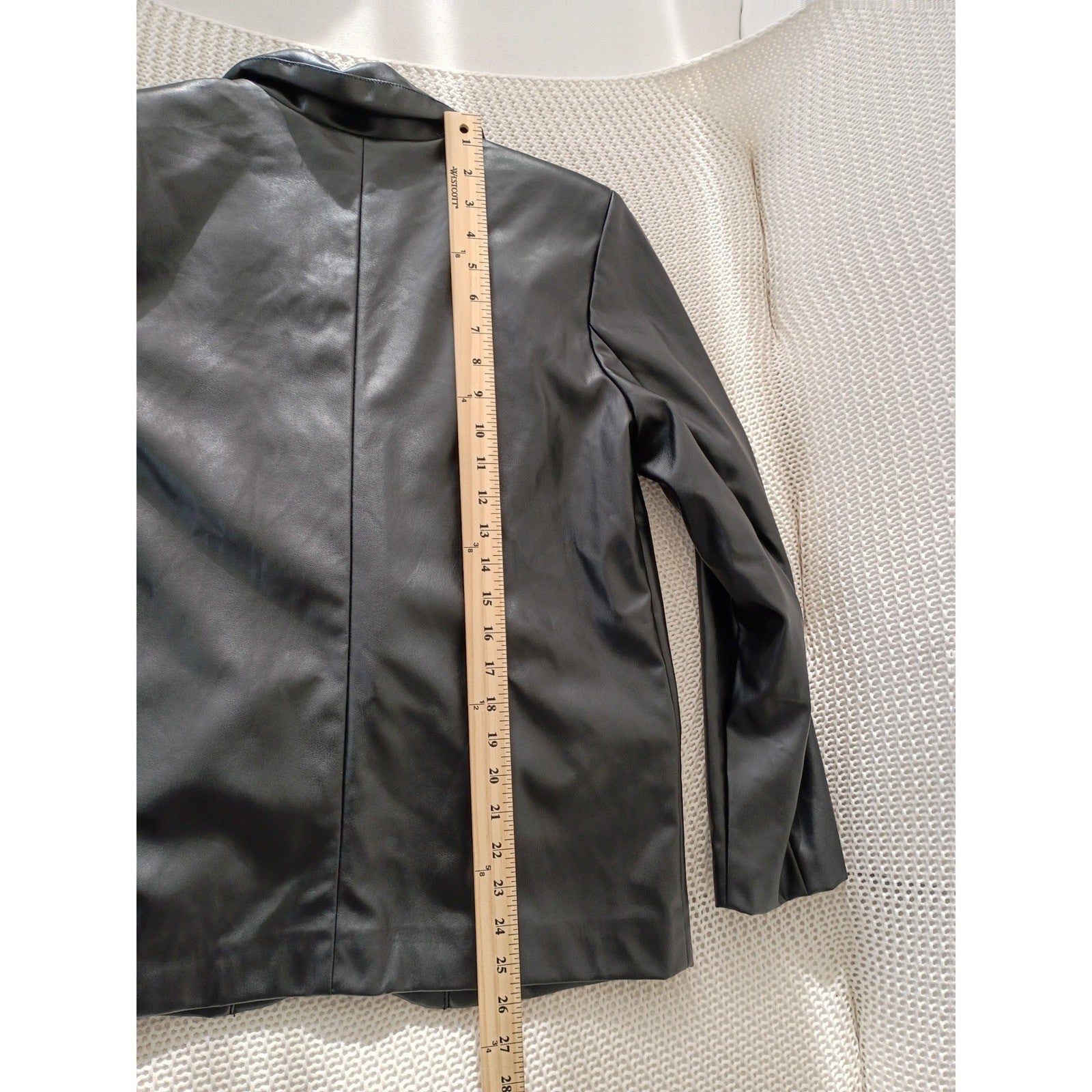 BCBGeneration Black Faux Leather Blazer Jacket S Small 38 Single Button Y2K Chic