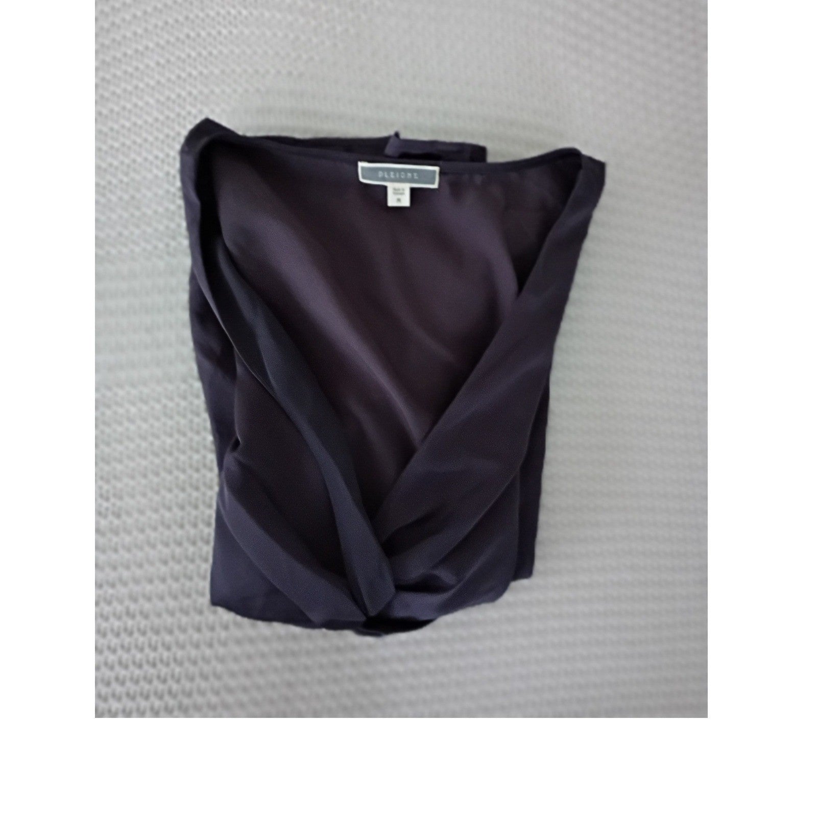 PLEIONE Coquette Plum Romantic Twist-Front Empire Blouse Soft Drape M NWOT