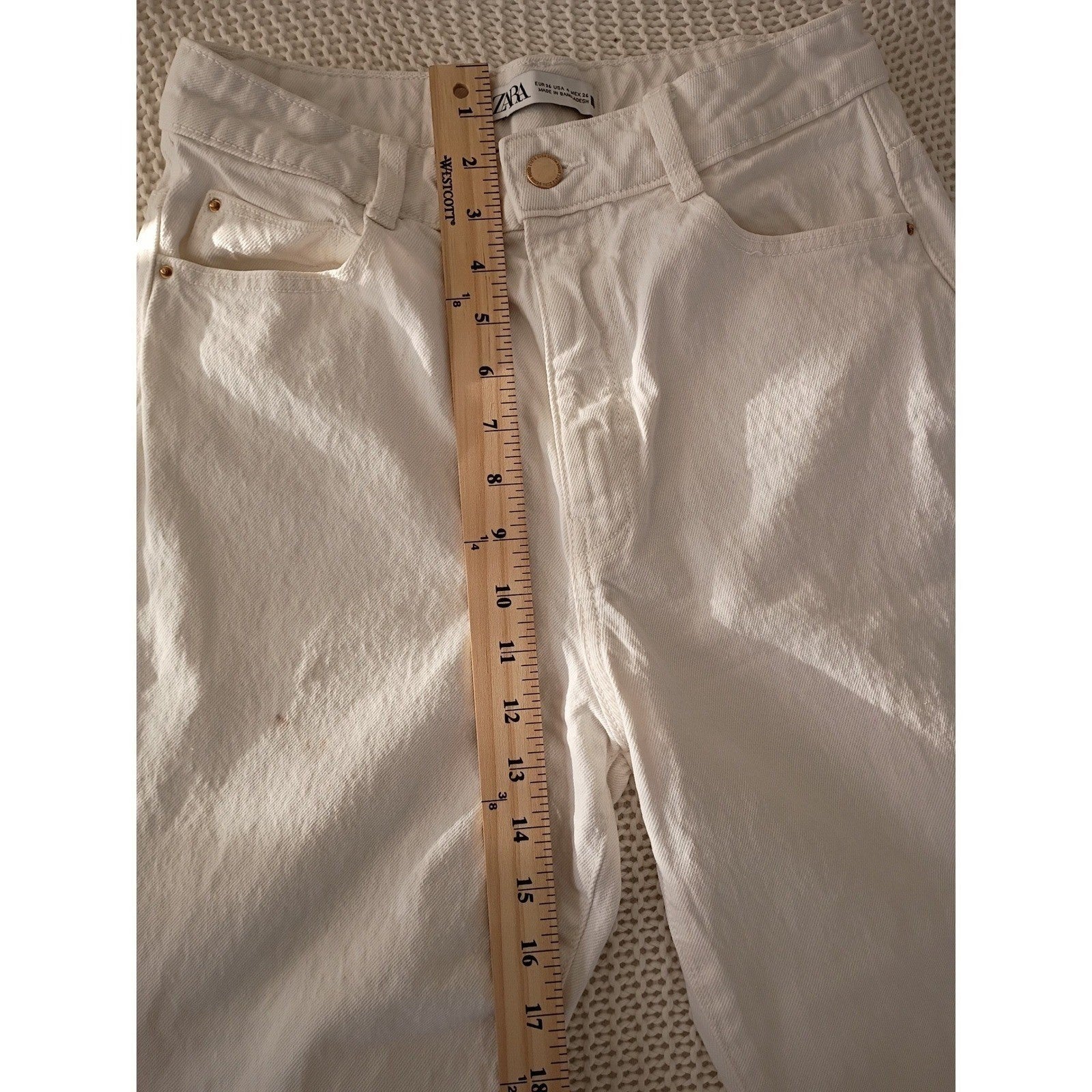 ZARA High Waisted Cream Beige Straight Leg Denim Jeans Women US 4 EUR 36