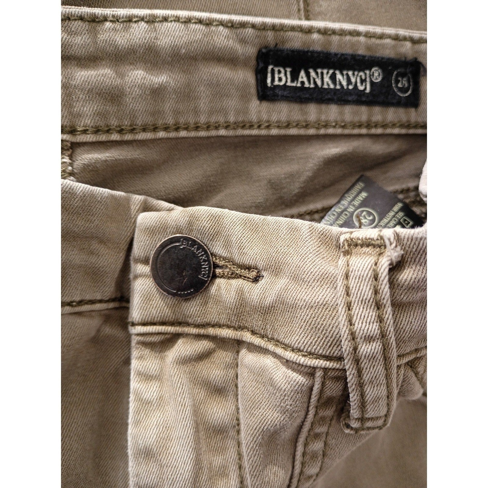 BLANKNYC Cargo Pants Khaki Zip Pockets Utility Style Size 28x27