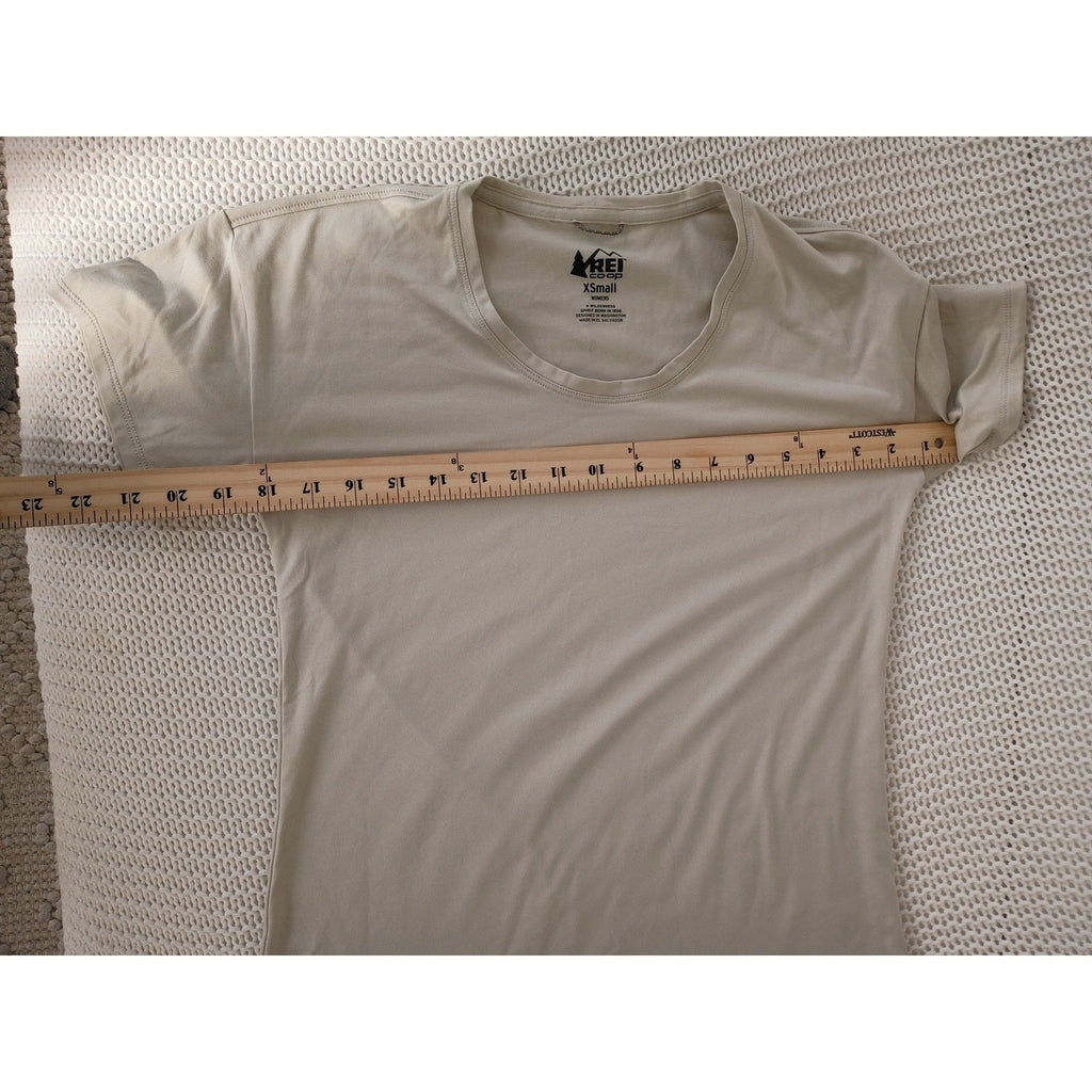 REI Co-op Tan Hiking T-Shirt Size Fits S Activewear Stretch Crew Neck