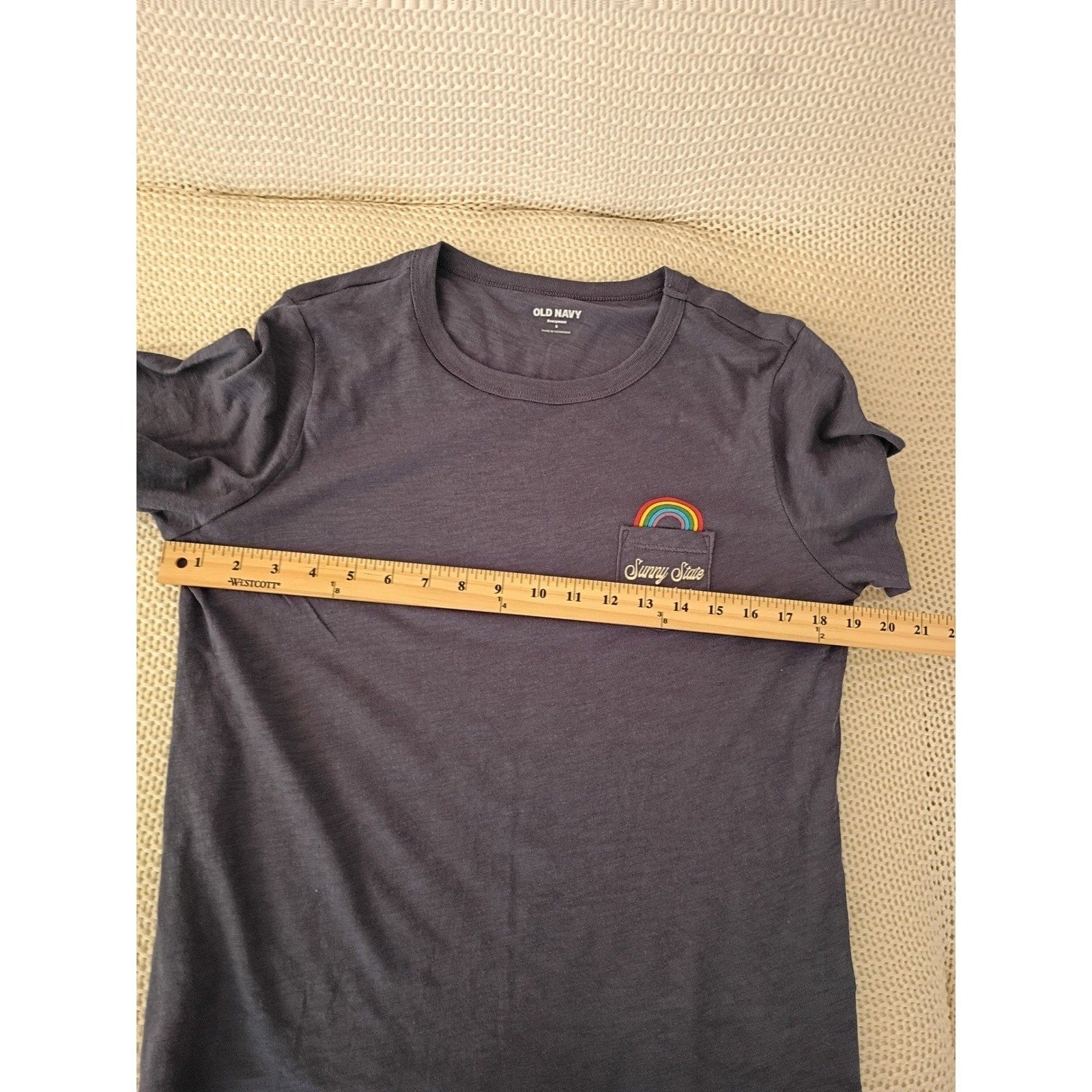 Mystery T Shirt Bundle 4 Pack Size S Gray Black Peach Disco Flamingo Graphic