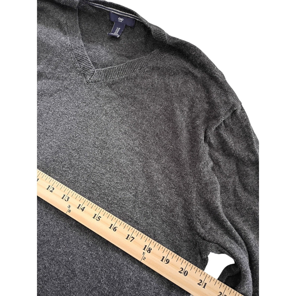 Gap Men's V-Neck Sweater Dark Gray Heathered Size Medium Casual Classic Style