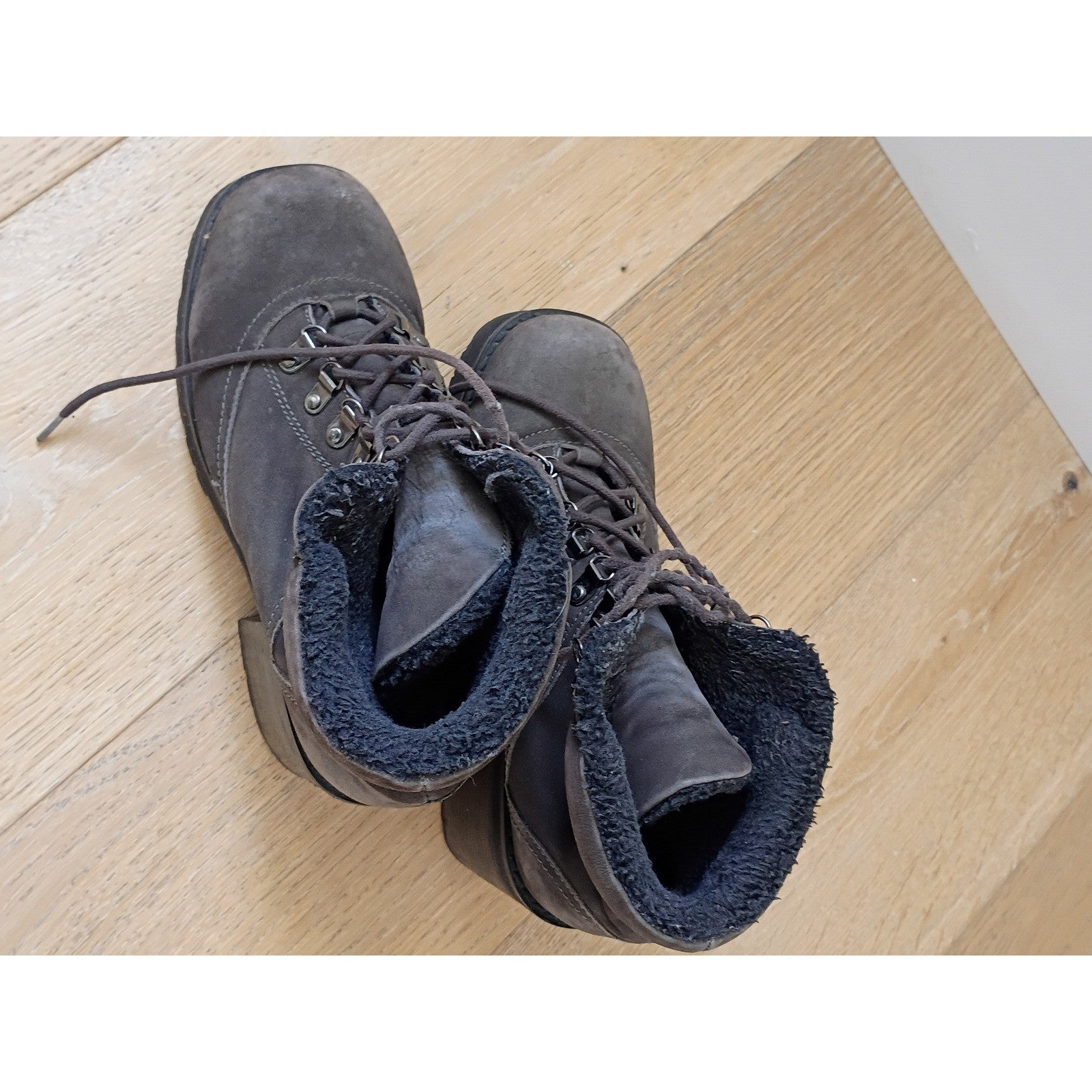 Grey Nubuck Leather Faux Fur Lined Lace Up Hiking Ankle Boots Block Heel 8.5M
