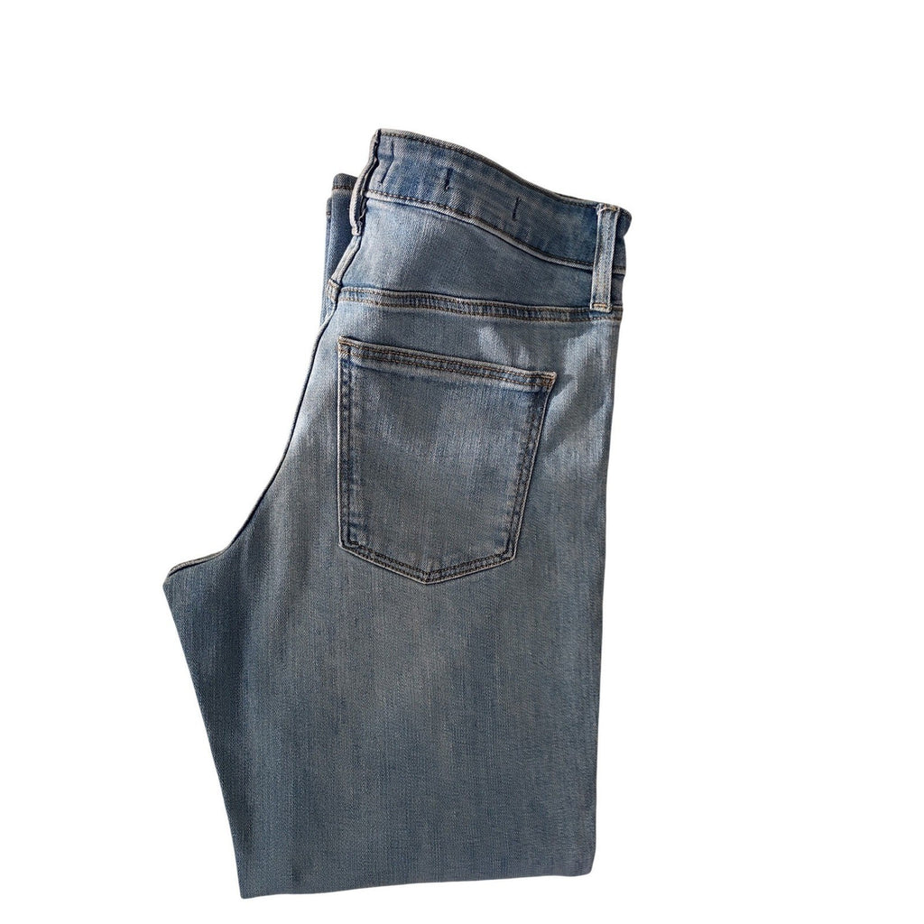 Universal Thread Light Wash High Rise Slim Straight Jeans 6R/28x26