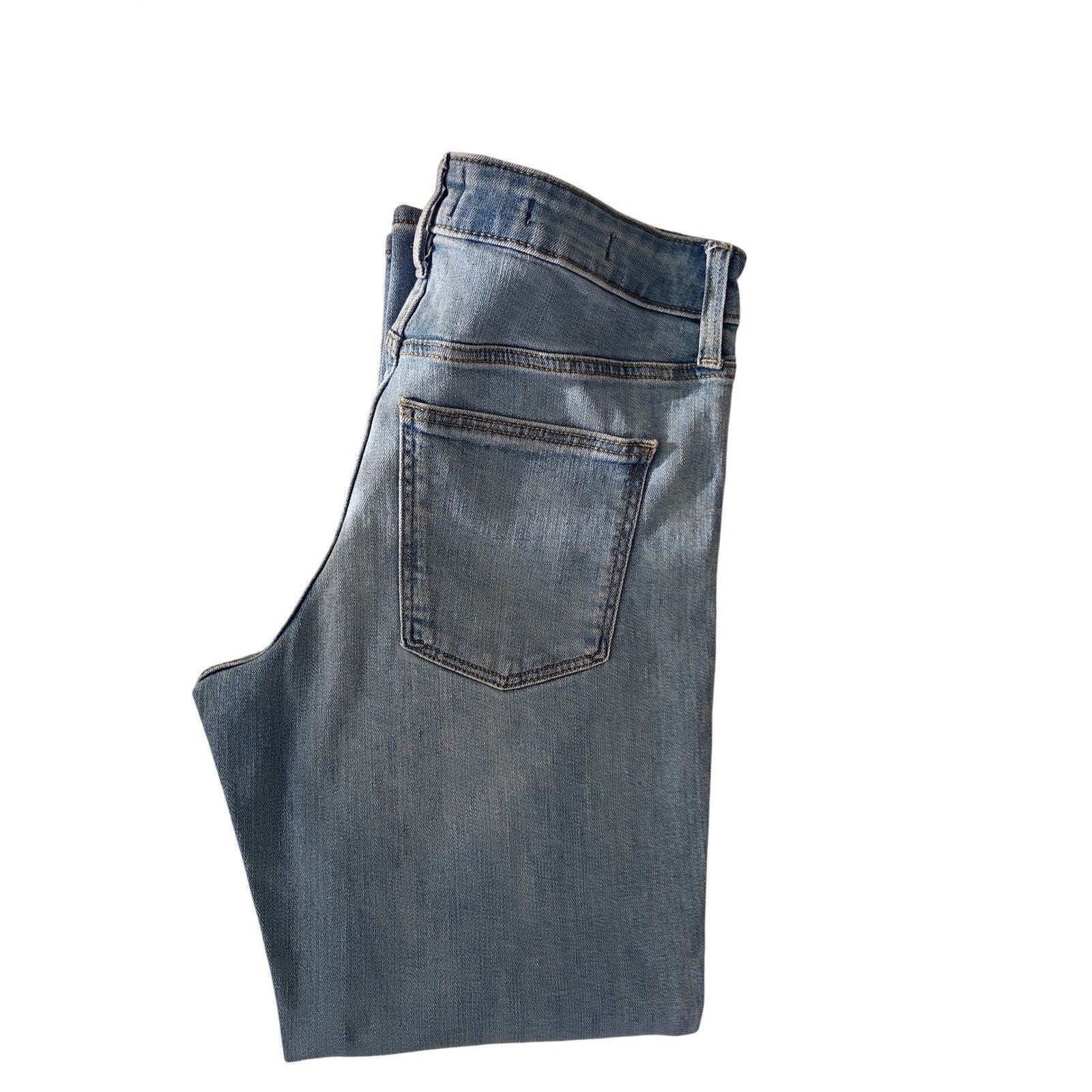 Universal Thread Light Wash High Rise Slim Straight Jeans 6R/28x26