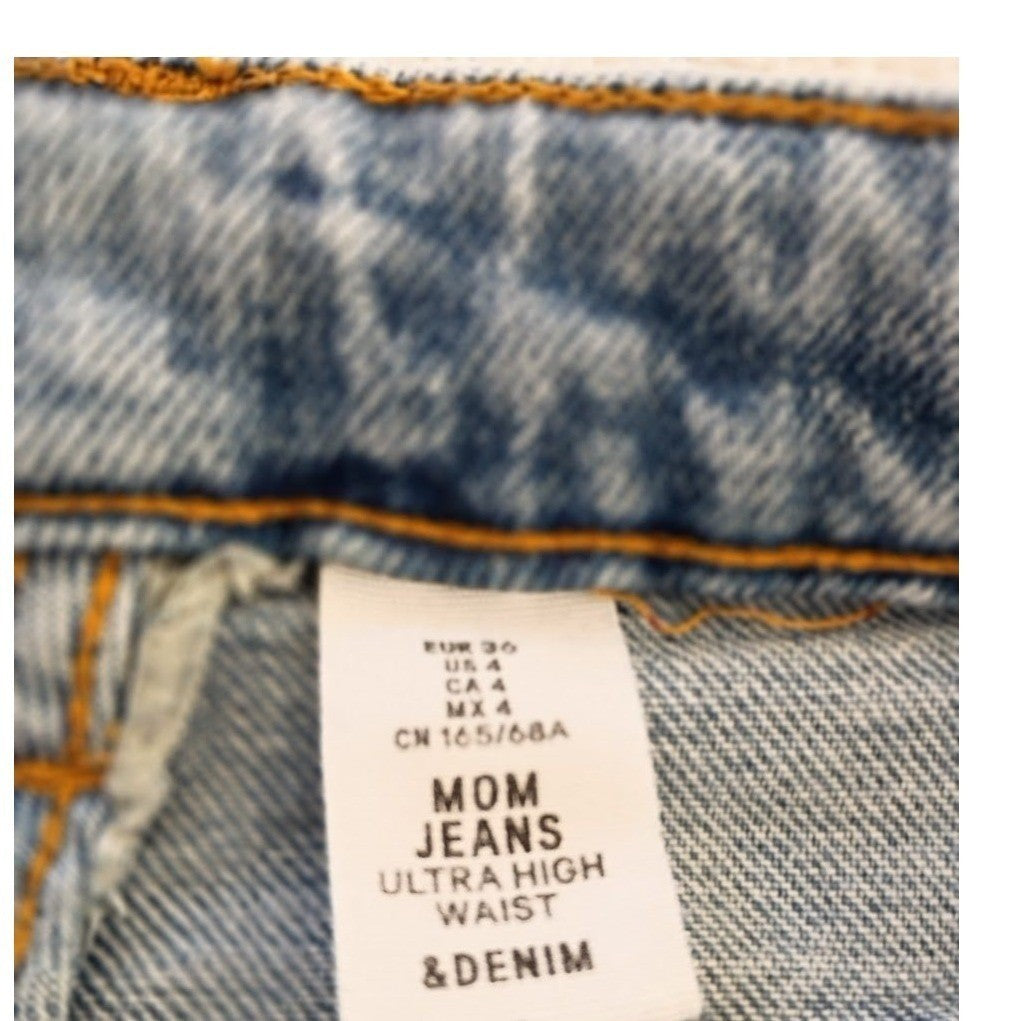 H&M Ultra High Waist Mom Jeans 4 27x28 Light Wash Button Fly Boho