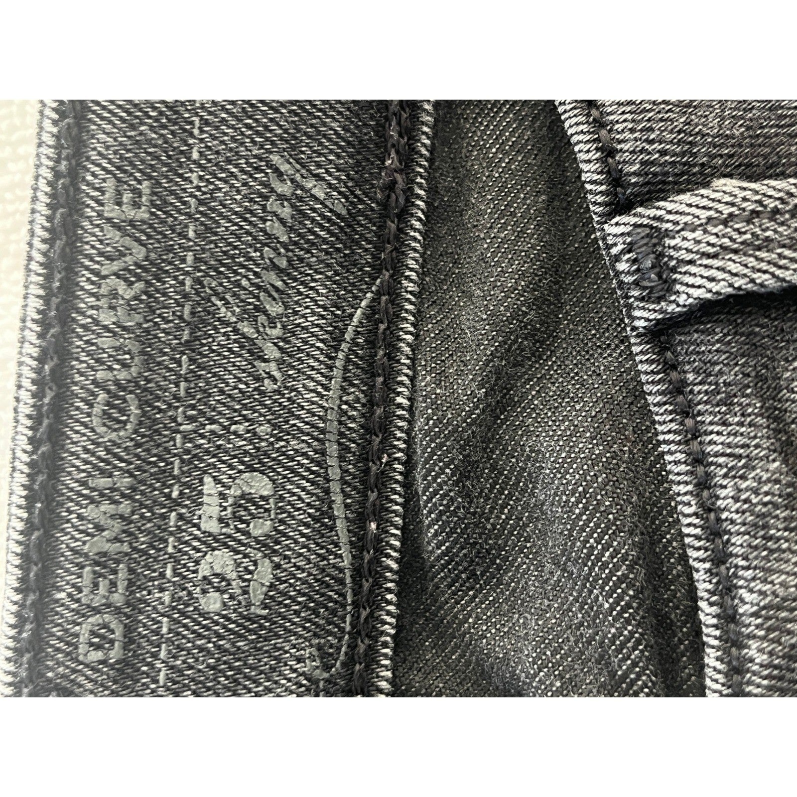 Levi's 711 Skinny Jeans Black Denim Women's Size 23x28