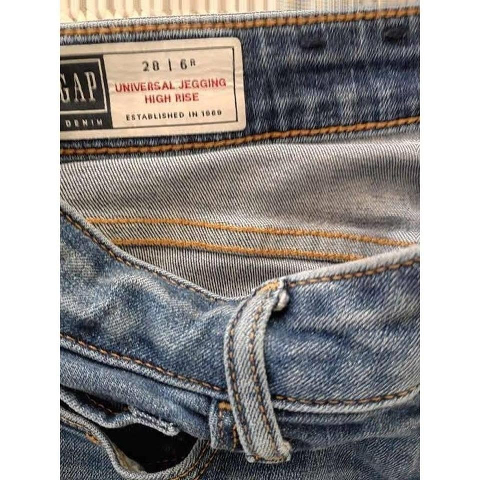 Gap Universal Legging High Rise Skinny Jeans Medium Wash Distressed 28 6R
